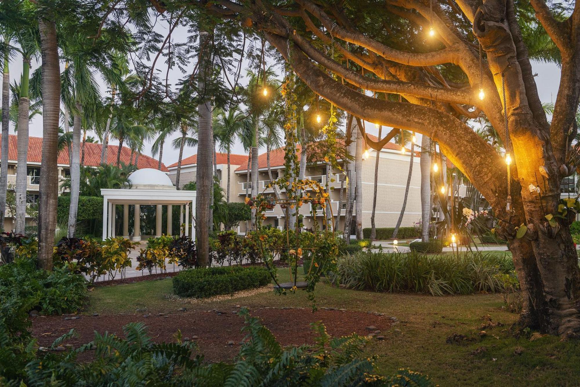 Jewel Palm Beach Hotel Punta Cana Exterior photo